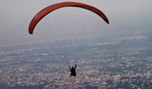 Paragliding in Srinagar, Tourists, Locals enjoy adventure ride