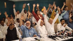 Tara Chand ex-J&K deputy CM among 50 leaders quite Congress to back Ghulam Nabi Azad