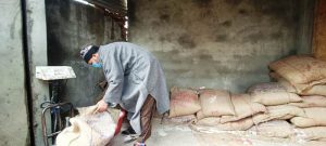 Consumers aghast as GoI stops additional ration scheme for Kashmir