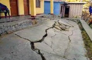 Post landslides cracks appear in Doda houses, Zone of influence limited to area: Experts