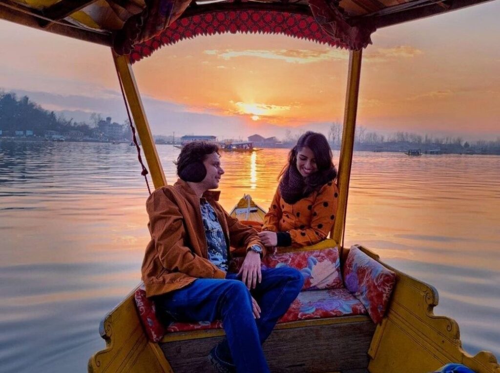Love in the Air: Discovering the Most Romantic Places to Visit in the Kashmir Valley