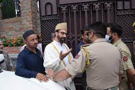 Mirwaiz continues 'illegal and arbitrary detention', Prevented in leading 196th consecutive Friday Prayer
