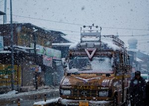 Kashmir Whispers: A Symphony of Snow Returns, Melting Away Dry Spell Blues