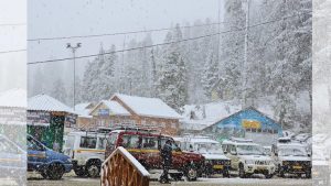 Spring Surprise: Kashmir's April Snowfall a Chilling Sign of Change?