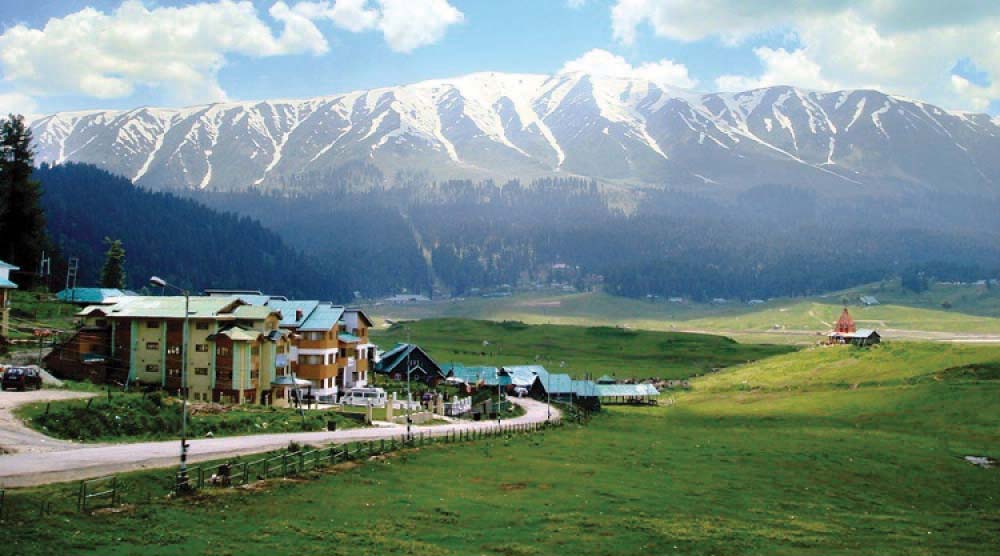 #LeaseRow: Gulmarg being leased out to the non-state subjects triggers protests