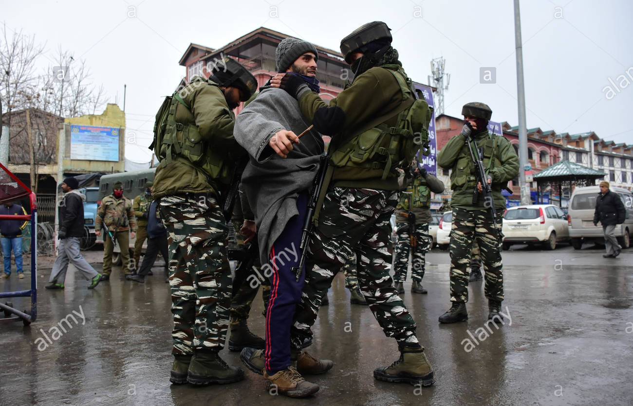 Pheran Row: Fear of the Pheran returns to Kashmir Valley, Security forces issue fresh guideline