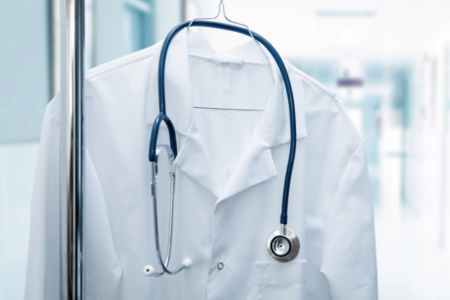 Admin to hire retired doctors, deploy MBBS students for COVID Care