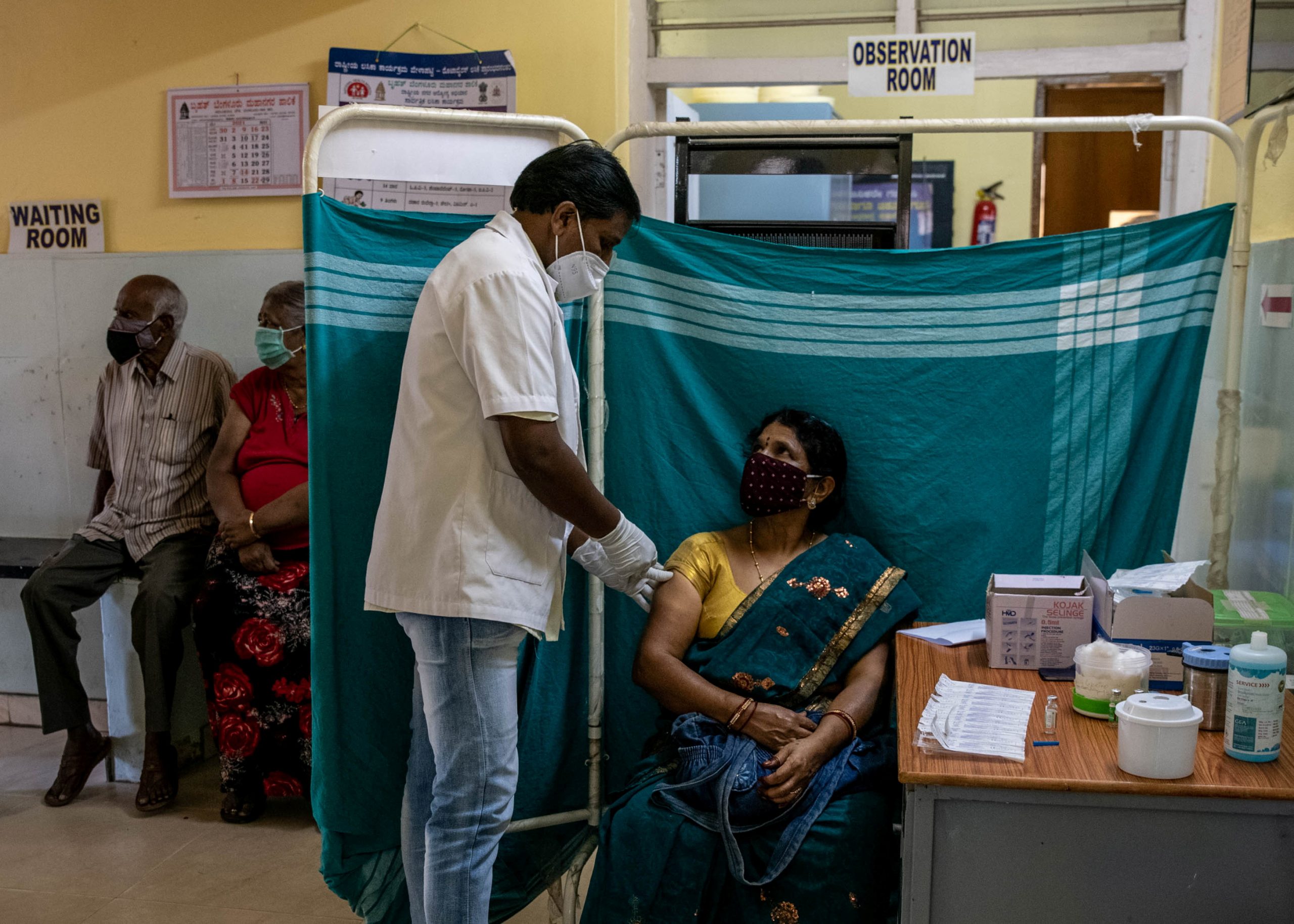 Amid a downturn in virus cases, J&K experts say no room for complacency