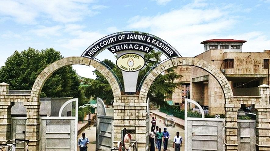 All Kashmiri Hindus are not Kashmiri Pandits - High Court
