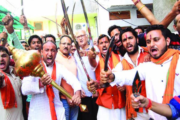 Bajrang Dal protest Mehbooba Mufti’s Jammu visit