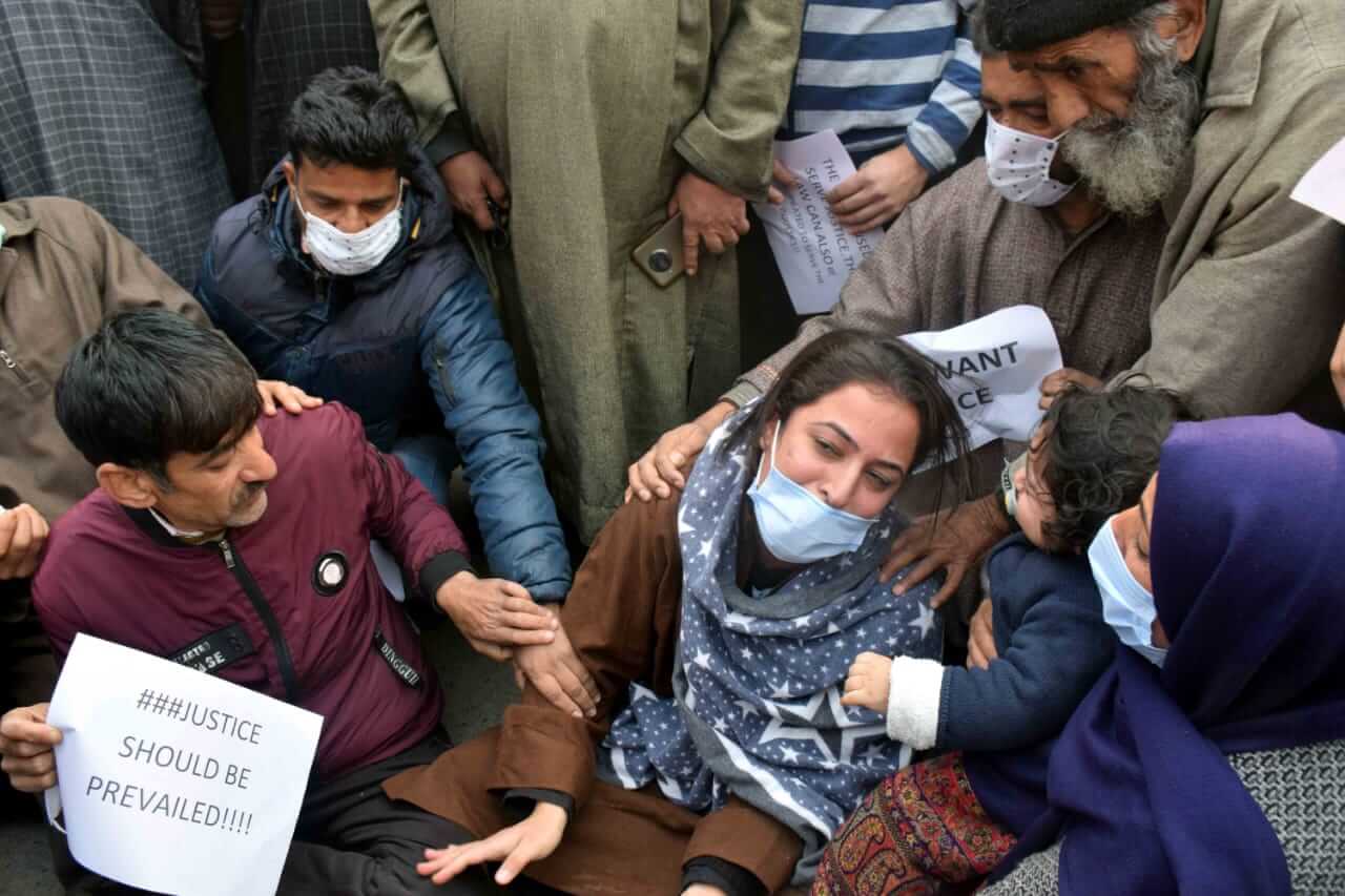Police detain kin seeking bodies of slain civilians killed during staged shootout in Hyderpora