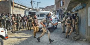 Police Officer, Civilian Killed in two militant attacks in Kashmir