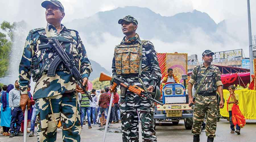 Outcry across J&K after army gets land in Gulmarg and Sonamarg