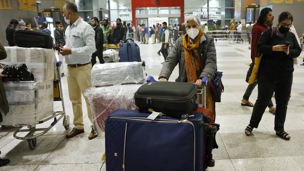 Amid Covid surge, sharpest month on month dip in tourist arrivals to Kashmir