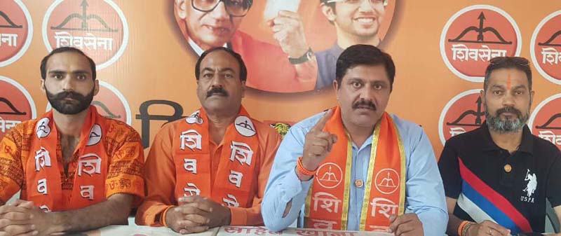 Chalo Kashmir: Shiv Sainiks would reach the Valley to strengthen security of the pilgrims in Kashmir