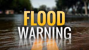 As Jhelum starts swelling flood alarm sounded in Srinagar; Section of Jammu-Srinagar NH washed away after flashfloods, landslides