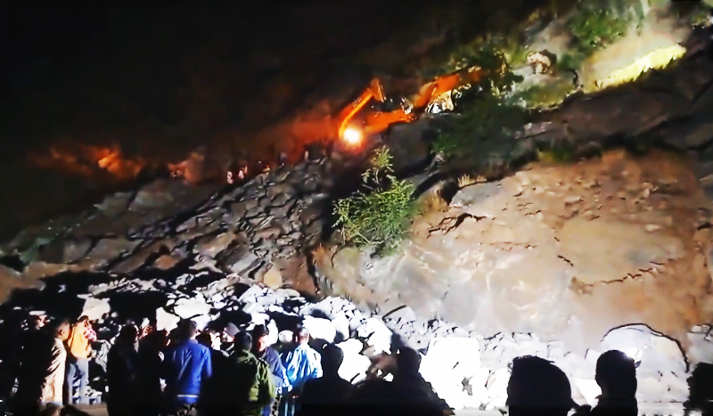 4 Killed, 6 Injured after landslide at a Ratle power project tunnel in Kishtwar