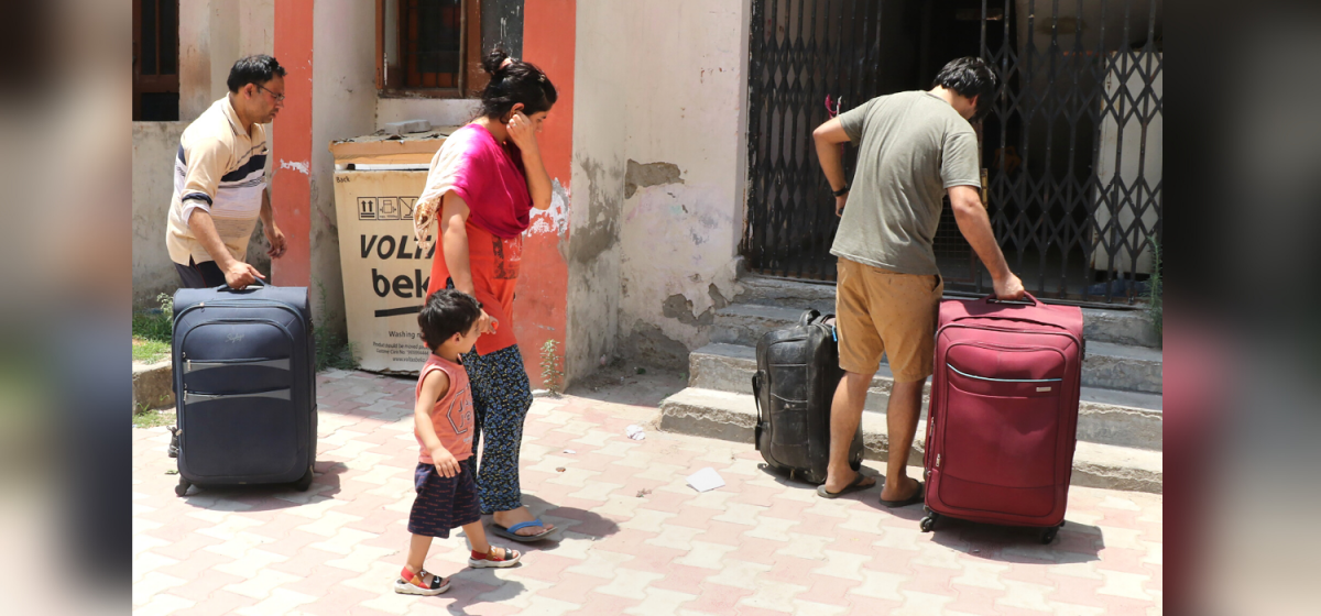 Amid fears of rising terror attacks 17 Kashmiri Pandit families have left Valley: Kashmiri Pandit Sangarsh Samiti