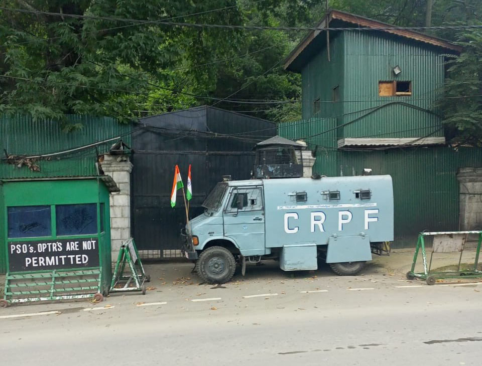 Administration orders Ex CM Mehbooba Mufti asked to vacate official bungalow
