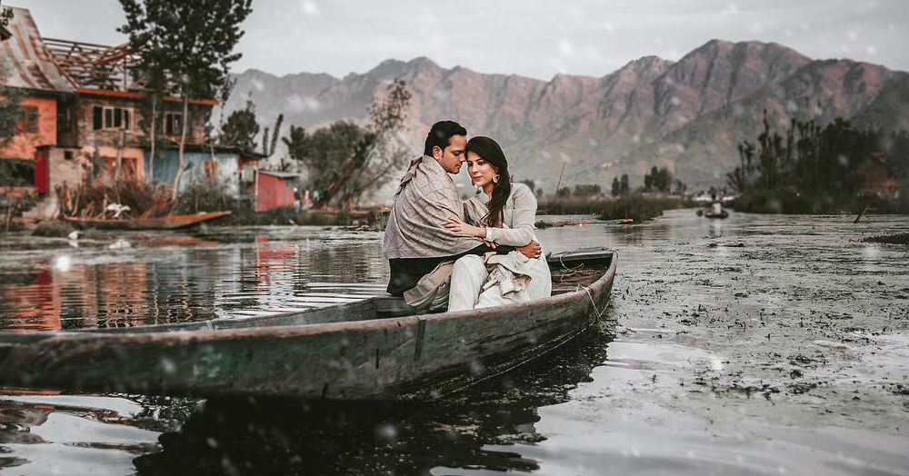 Pre-Wedding Shoots: Blazing autumn attracts couples to Kashmir
