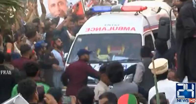 Several feared hurt in firing near Imran Khan's long march container