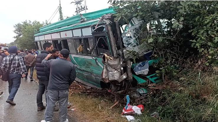 Three dead, 18 injured as two buses collide in Samba
