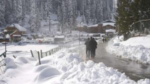 Despite slight rise in temp intense cold conditions continue across Kashmir, At -10°C Gulmarg sees season’s coldest night