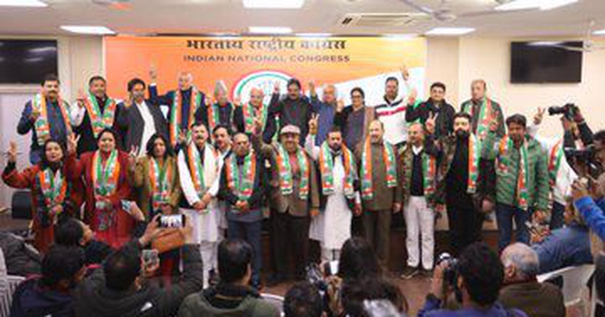 17 State leaders from Azad’s party return to Congress before Bharat Jodo Yatra in J&K
