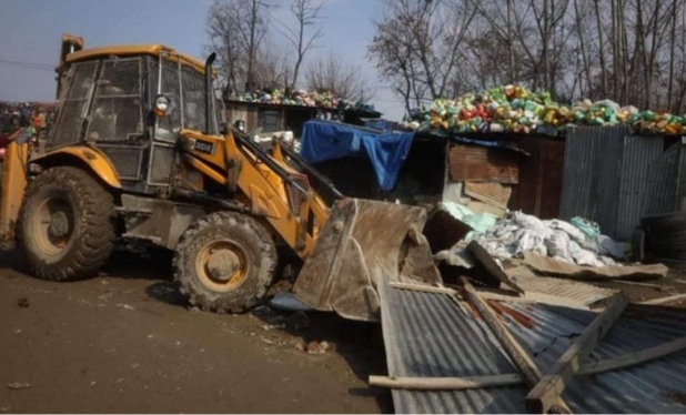 Remove all illegal structures built over Dhood Ganga Nallah: SMC issues notice to Encroachers