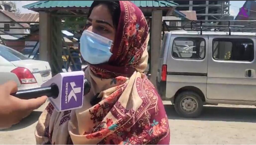 Non-local tenant refused to leave rented accommodation, Attempts to set ablaze house in Pampore