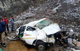 Tragic road accident in Kishtwar claims six lives and leaves several injured