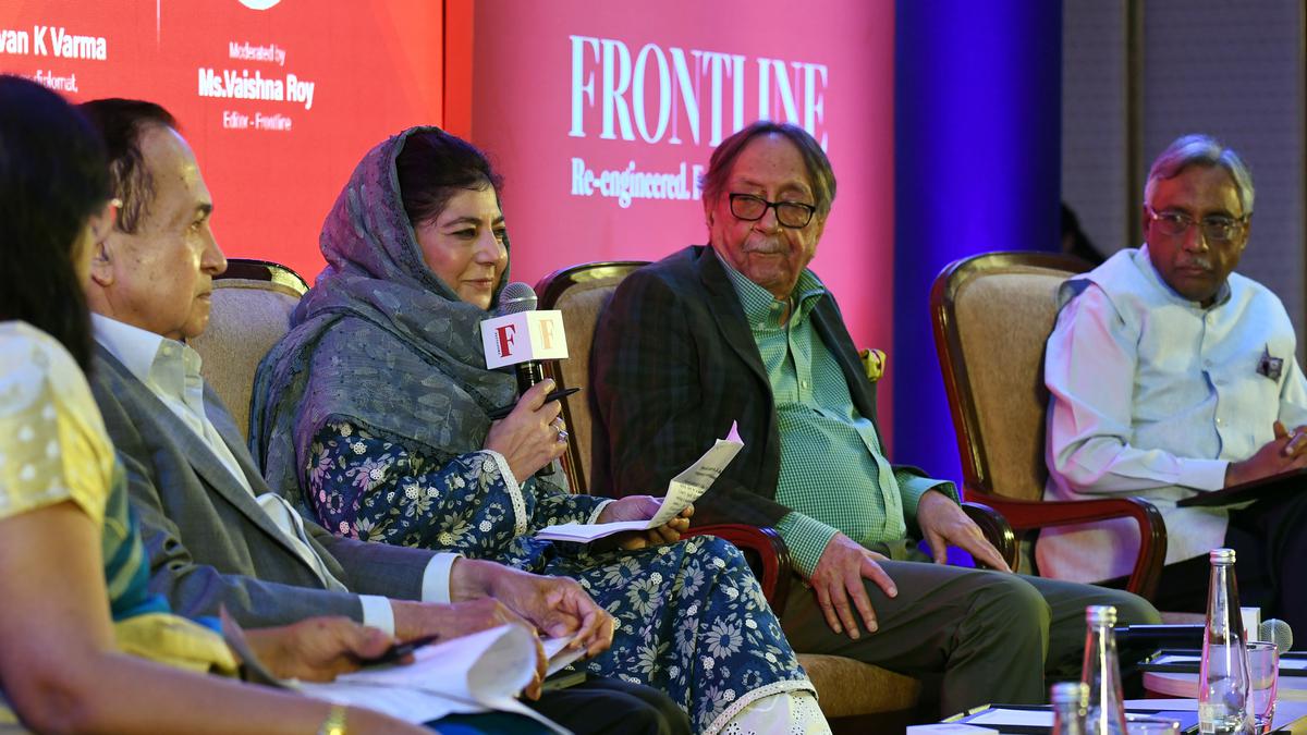 Mehbooba Mufti calls for restoration of Democratic Rights in J&K Prior to Elections