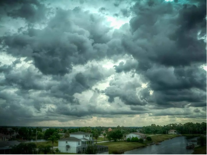 Weather Chaos: 'Red' Alert in Gujarat's Junagadh, Thane's Tansa Dam Nearing Overflow, Delhi Yamuna Breaches Danger Mark