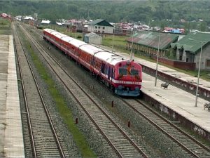 Rail connectivity between Kashmir and Kanyakumari to be completed by March 2024: J&K LG
