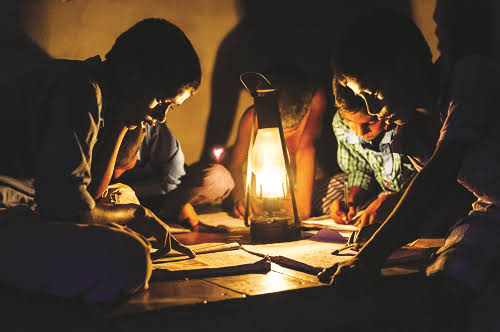 Jammu and Kashmir's power woes deepen, officials warn of major crisis