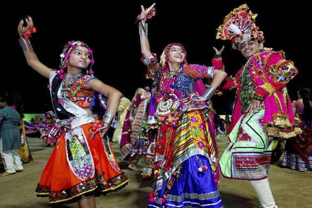 Citing ‘Love Jihad’, Garba Organizers in Ujjain Ban Non-Hindus, Check Aadhaar Cards