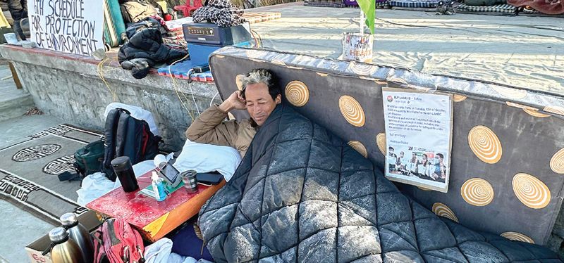 Kashmir Tourism Fraternity Expresses Solidarity with Sonam Wangchuk Through Climate Fast