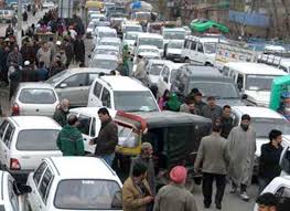 Chaos on the Roads: Massive Traffic Jams Snarl Srinagar Commuters