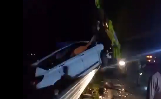 Seven Dead, Three Injured in Tragic Collision on Samruddhi Expressway