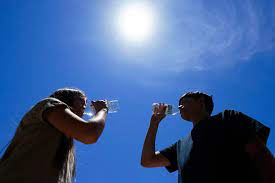 Heatstroke and Thirst: Double Trouble for Kashmir Residents