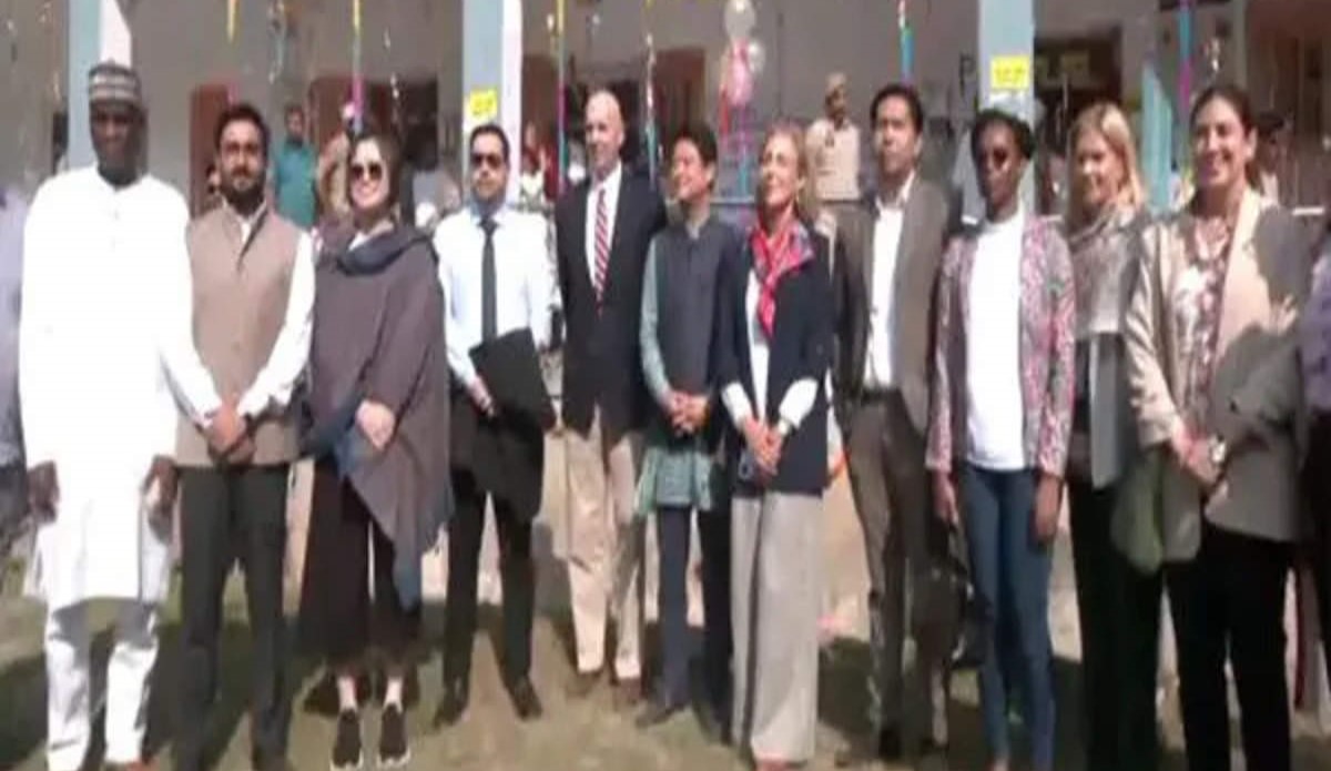 Diplomats from 15 Nations Witness Democracy in Action in Kashmir