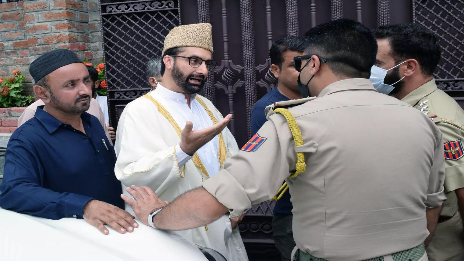 Freedom at Stake: Mirwaiz Umar Farooq Takes House Arrest to High Court