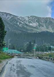 Snowfall in Gulmarg and Razdan Pass; Rains Force Legends League Cricket to a Halt