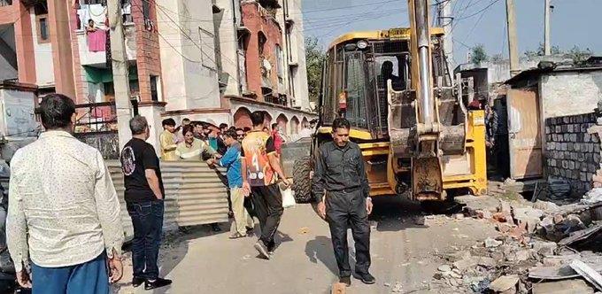 Protests Erupt as JDA Demolishes Shops of Displaced Kashmiris in Jammu