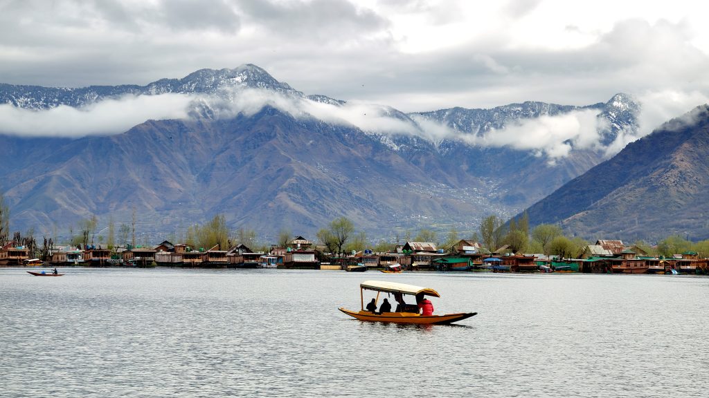 Chila-i-Kalan Ends: Kashmir Welcomes Chila-i-Khurd Milder Winter with Dry Spell