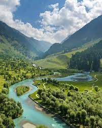 From Trekking Trails to Winter Sports: Experience the Thrills of Betaab Valley