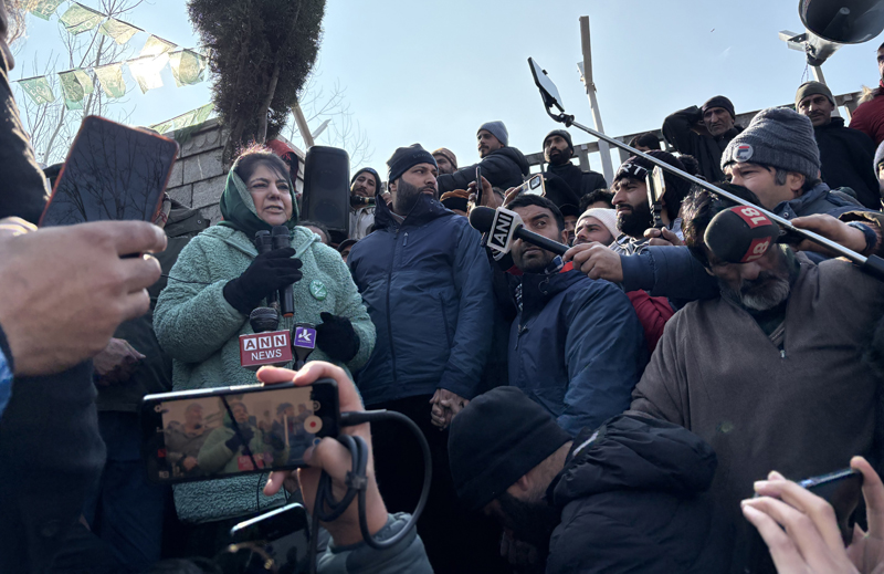 Mehbooba Mufti Criticizes National Conference Govt for Rising Unemployment and Staff Termination