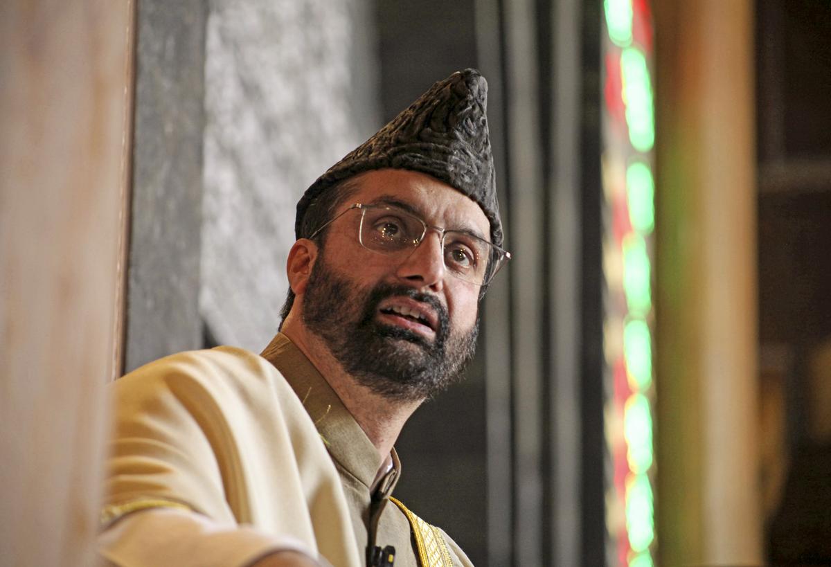 Mirwaiz-Led Delegation to Discuss Waqf Bill Amendments with JPC Chief