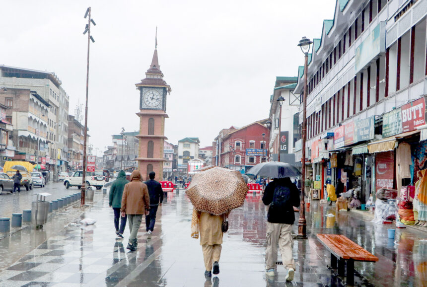 Valley in Chill: Srinagar’s Cold Spell Continues with More Snow on the Horizon