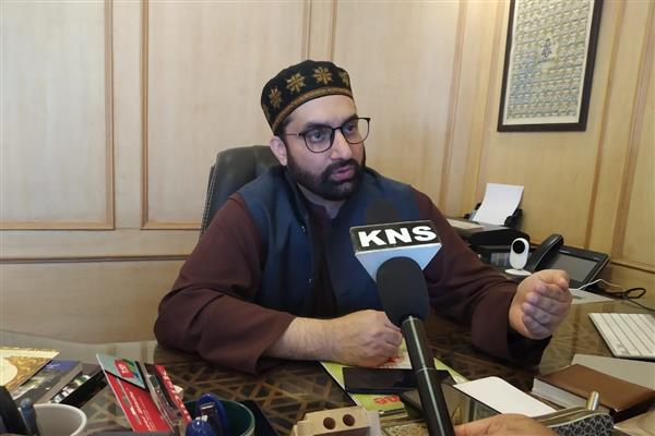 Mirwaiz Umar Farooq Urges Return of Kashmiri Pandits: A Humanitarian Appeal